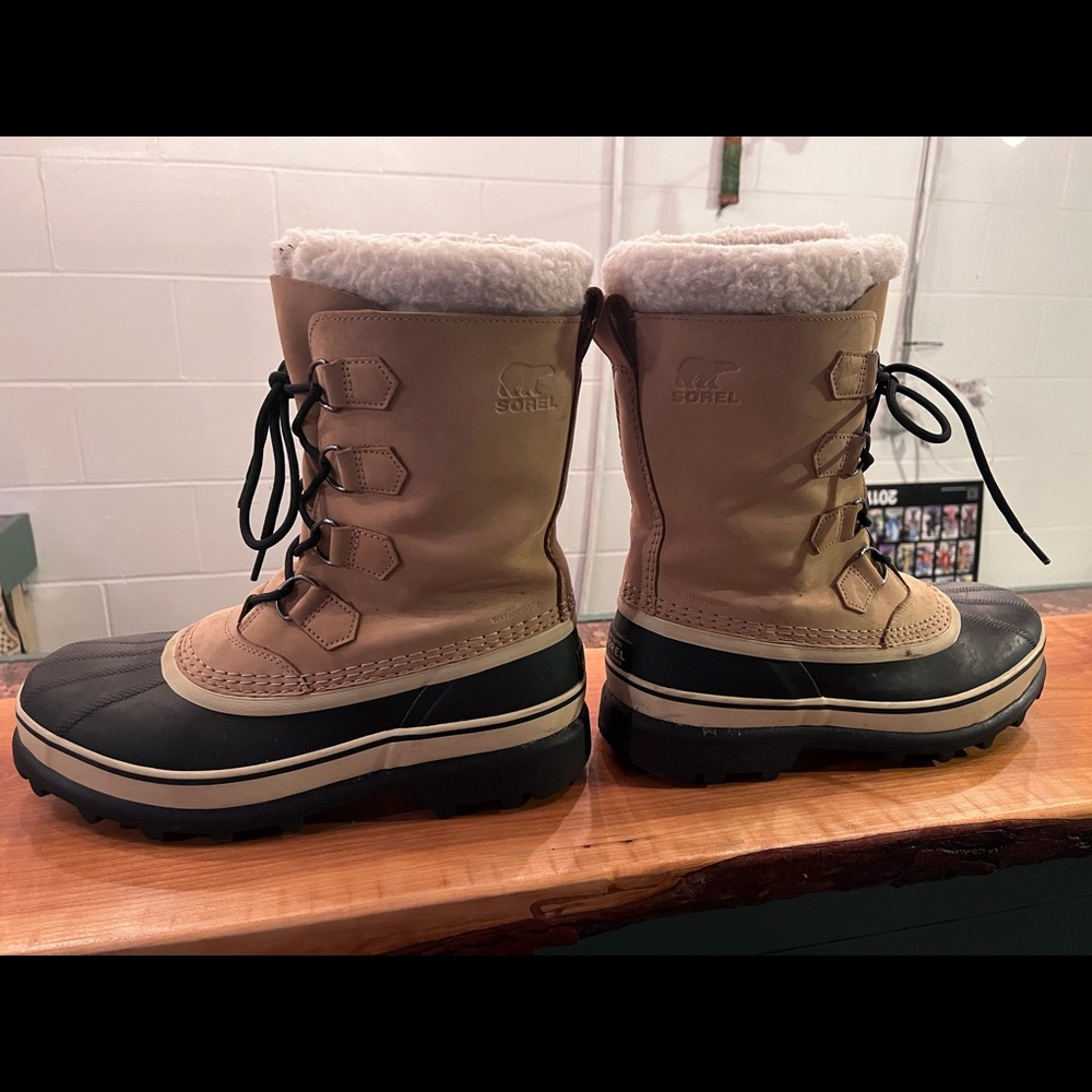 Used Sorel Womens Caribou Boot Buff - Picture 4 of 5